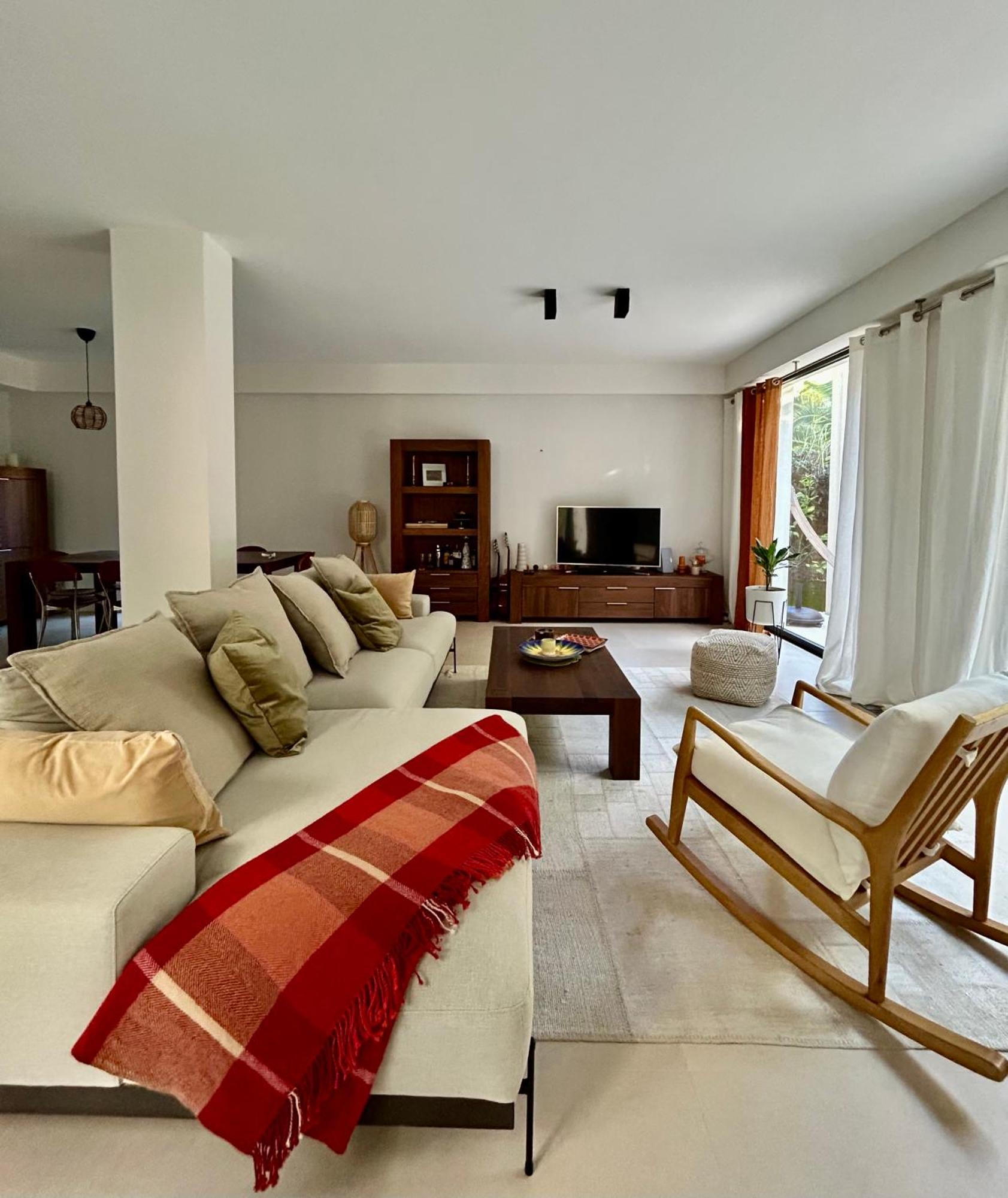 Rumah Bali Cannes Exterior photo